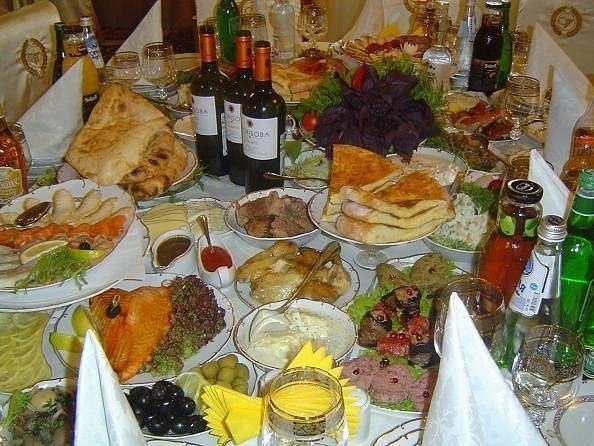 Садовод.Галина Степановна знала куда она едет. И куда везет весь свой отдел бухгалтерского учета и ...