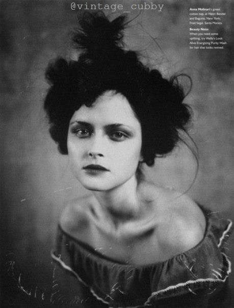 Madame. Tasha Tilberg  W Magazine, 2001 . oo: Paolo Roversi - 2