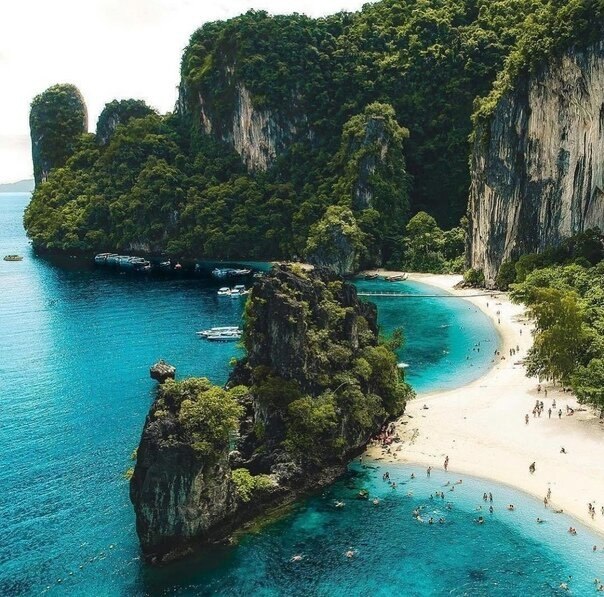 Hong Island, Krabi, Thailand.