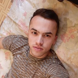 Oleg, 33,  