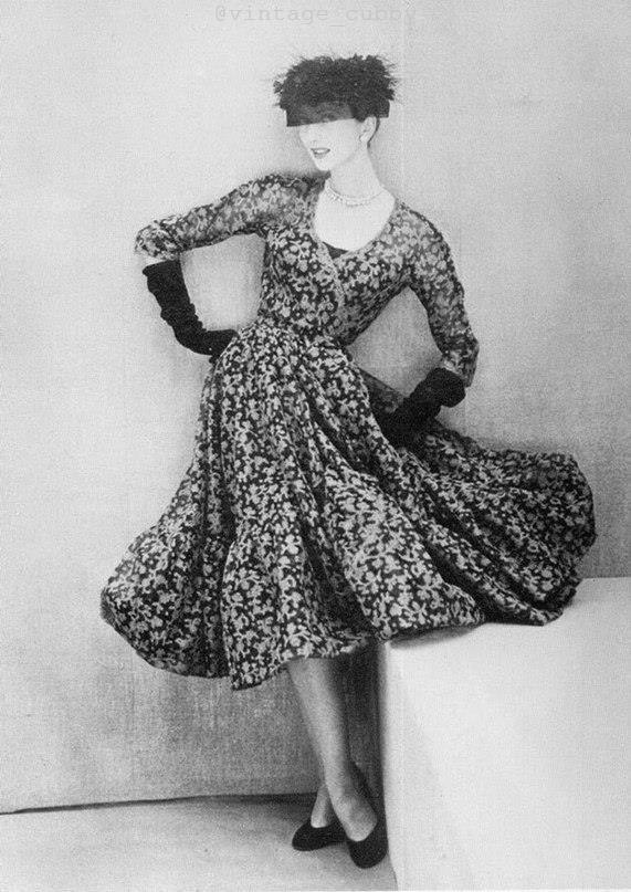 Cristbal Balenciaga, 1940-50-e . - 3