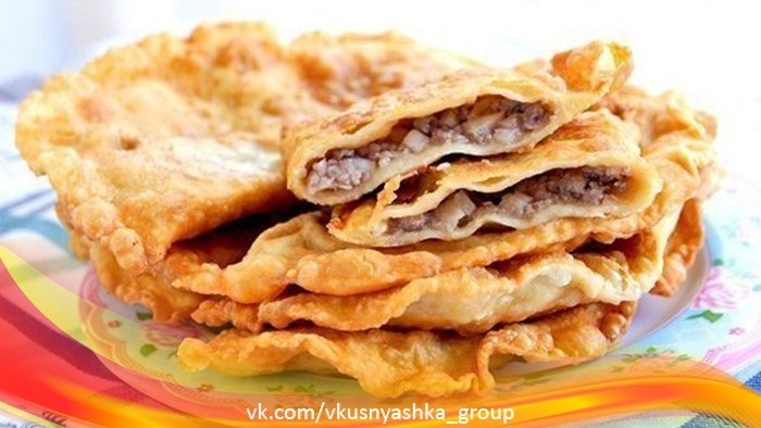 Вкуснейшие чебуреки на кефире.Ингредиенты: - 1 ст. кефира - 1 яйцо - соль по вкусу - муки сколько ...