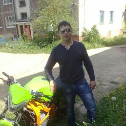 Kirill, 33 , 