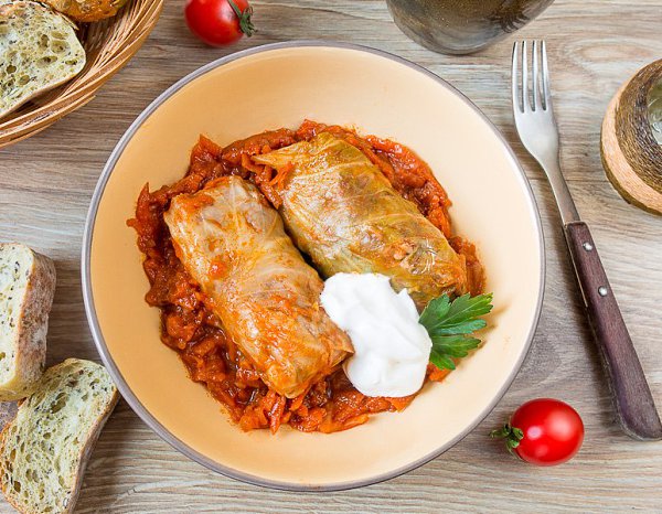 Голубцы с мясом и рисом.Ингредиенты на 8 порций:белокочанная капуста (1 крупный кочан) — 3 ... - 10