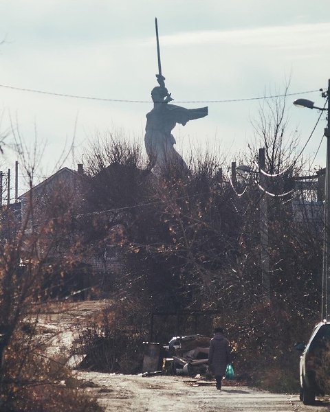 Родина-мать в Волгограде, высота 85 метров - 7