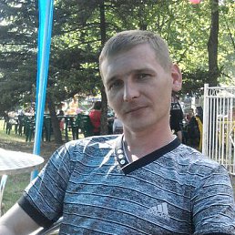 Александр, 42, Константиновка, Донецкая область