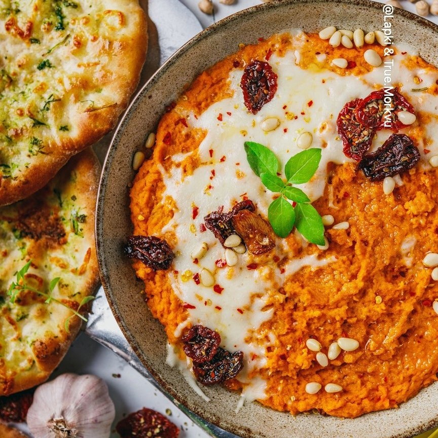 Запеченный сырный хумус с лепешками.Сразу 2 супервкусных рецепта Ингредиенты:Для хумуса:Вареный нут ...