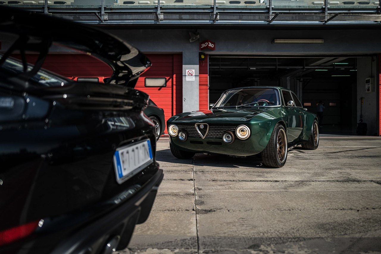 #AlfaRomeo@autocult - 3