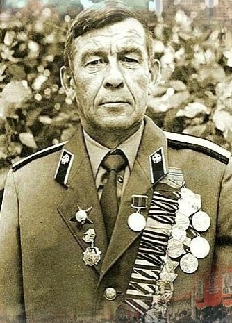 (^///^).За 20 "языков"давали Звезду Героя( Золотая Звезда),Сергей Матыжонок взял 26 Подвиг ...