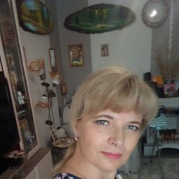 Mila, 46, 