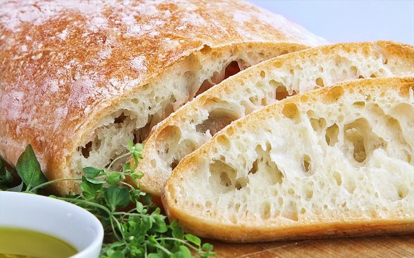 Чиабатта (хлеб без замеса).Чиабатта — очень вкусный, ароматный итальянский хлеб. Этот вид хлеба не ...