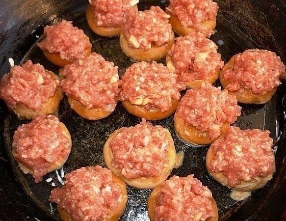 Фаршированные сушки. Такие сушки являются довольно оригинальной закуской. Их можно сделать к любому ... - 4
