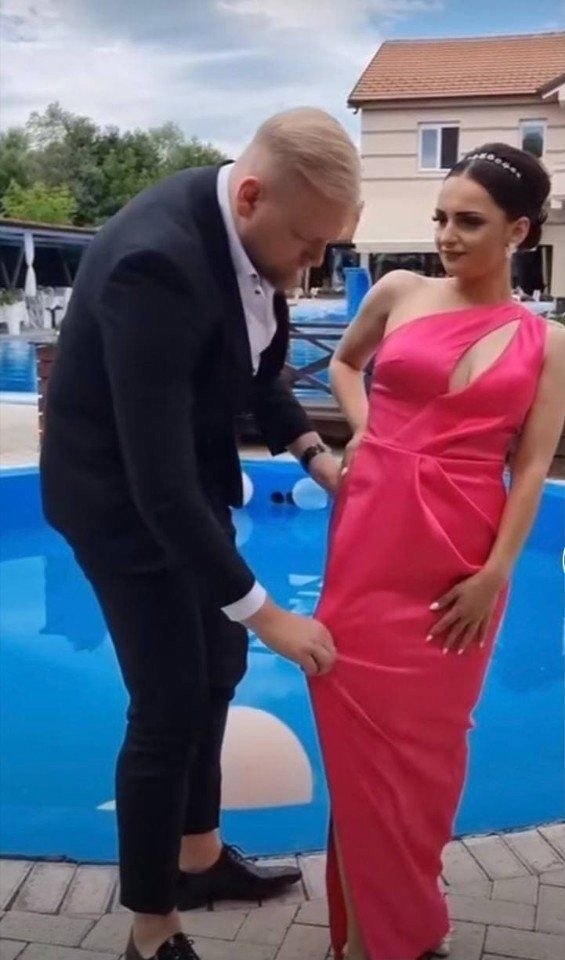    -   - 2
