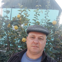 Игорь, 57, Красный Луч, Луганская область