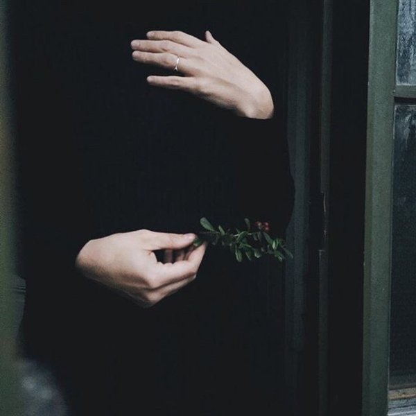 — Я верна тому, кто верен мне. Я честна с тем, кто честен со мной. Я добра к тем, кто добр со мной..
