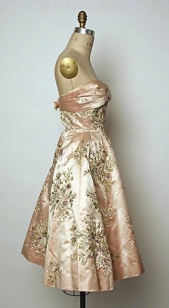 eepee ae o Pierre Balmain, fall/winter 195657. - 3