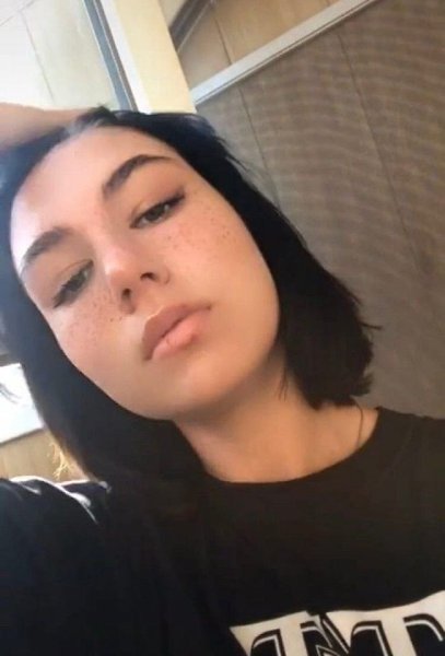 Сэкономила на окрашивании в салоне (решила сделать всё дома), в результате пришлось отрезать ... - 4