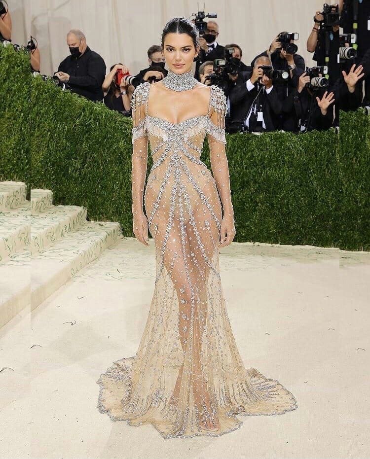  Met Gala,     