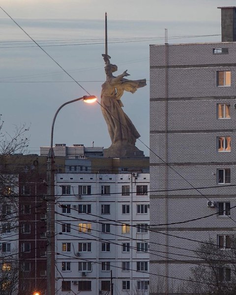 Родина-мать в Волгограде, высота 85 метров - 2