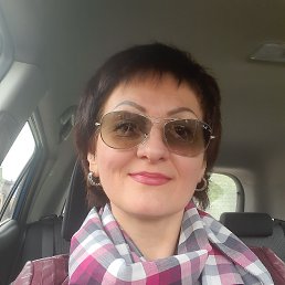 Valentina, 53, 