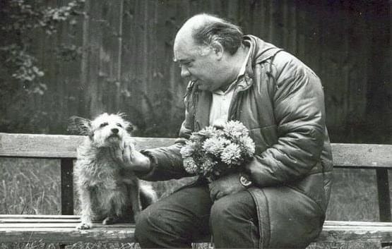 "Для кого-то Бог на небе, а для кого-то в собственном сердце. И этот Бог в сердце не даёт ...