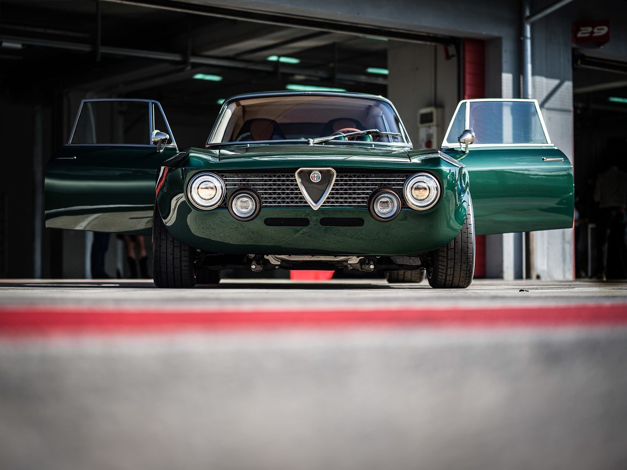 #AlfaRomeo@autocult