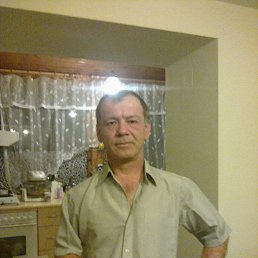 Mihail, 59, 