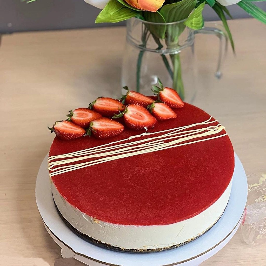Творожно клубничный -торт суфле.Это нереально вкусный торт обязательно приготовьте -вы не ...