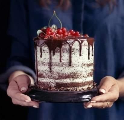 ...Они вместе прожили 11 лет. Похолодало... Ну, в смысле, отношения похолодали, но всё равно жили - ...