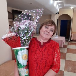 Елена, 53, Калининск
