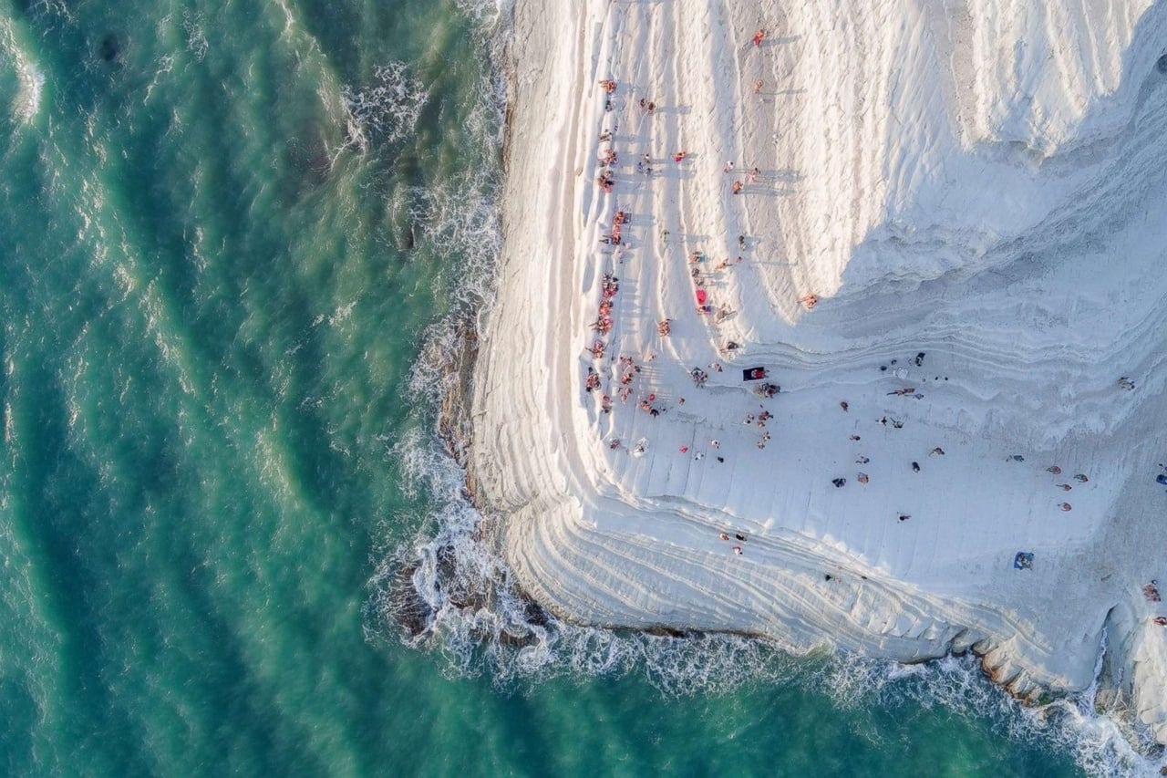   (Scala dei Turchi)        .  ...