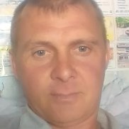 Aleksandr, 40 , 