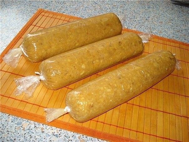 СЛИВОЧНАЯ КОЛБАСКА.Наслаждайтесь вкусом из детства.Ингредиенты:· 2 пачки печенья (со вкусом ...