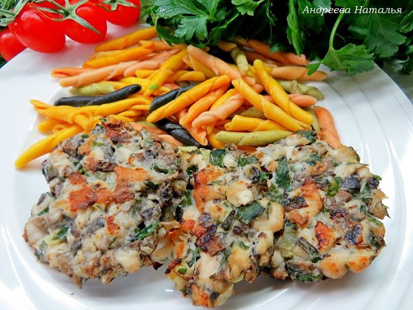 Рубленые куриные котлеты с шампиньонами.Очень вкусные котлеты, я вообще рубленые куриные котлеты ...