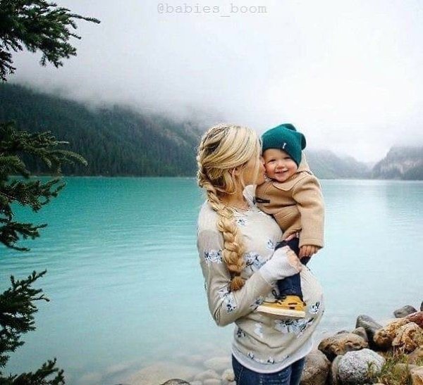 Самое прекрасное время в жизни человека - это когда у тебя УЖЕ есть дети и ЕЩЁ есть мама...