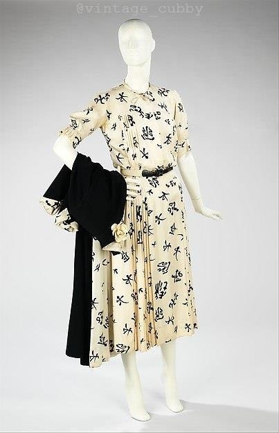 ao  ae  epoe po o Coco Chanel, 1956. - 3