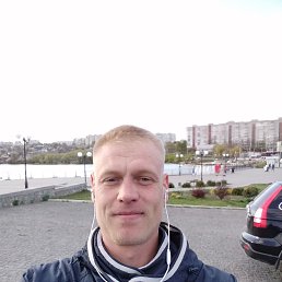 Aleksei, 36, Берегово