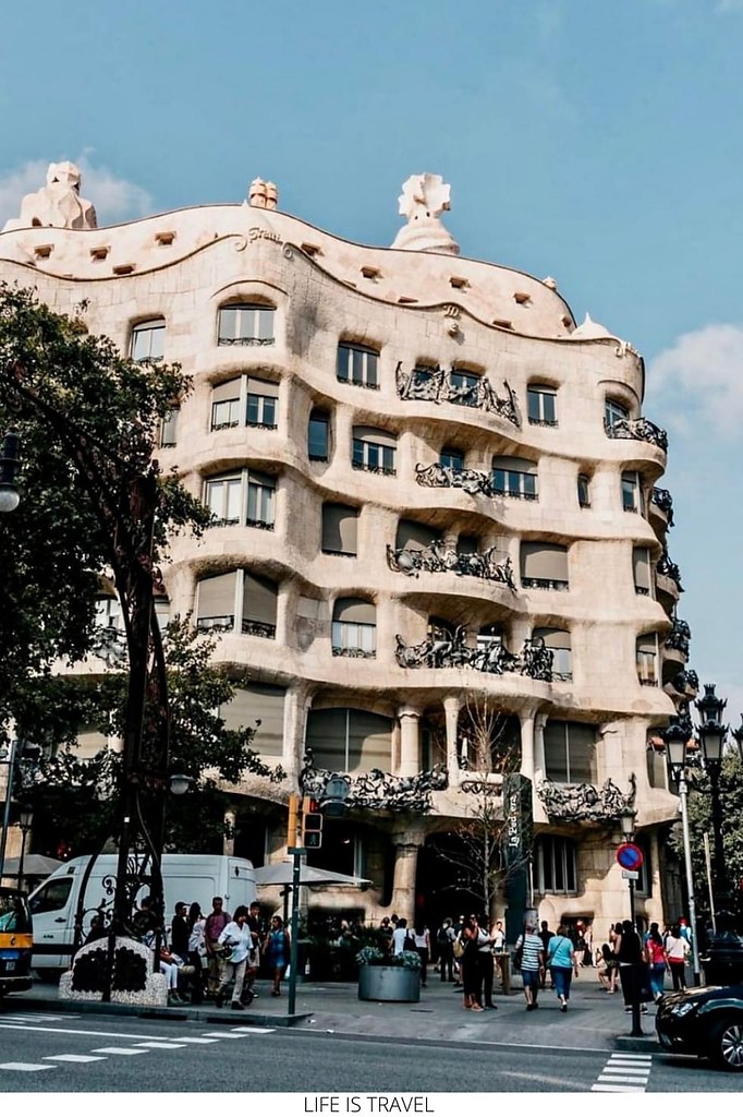  Casa Mila  , ,     1901    .  ... - 2