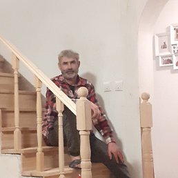 Petru, 56, -