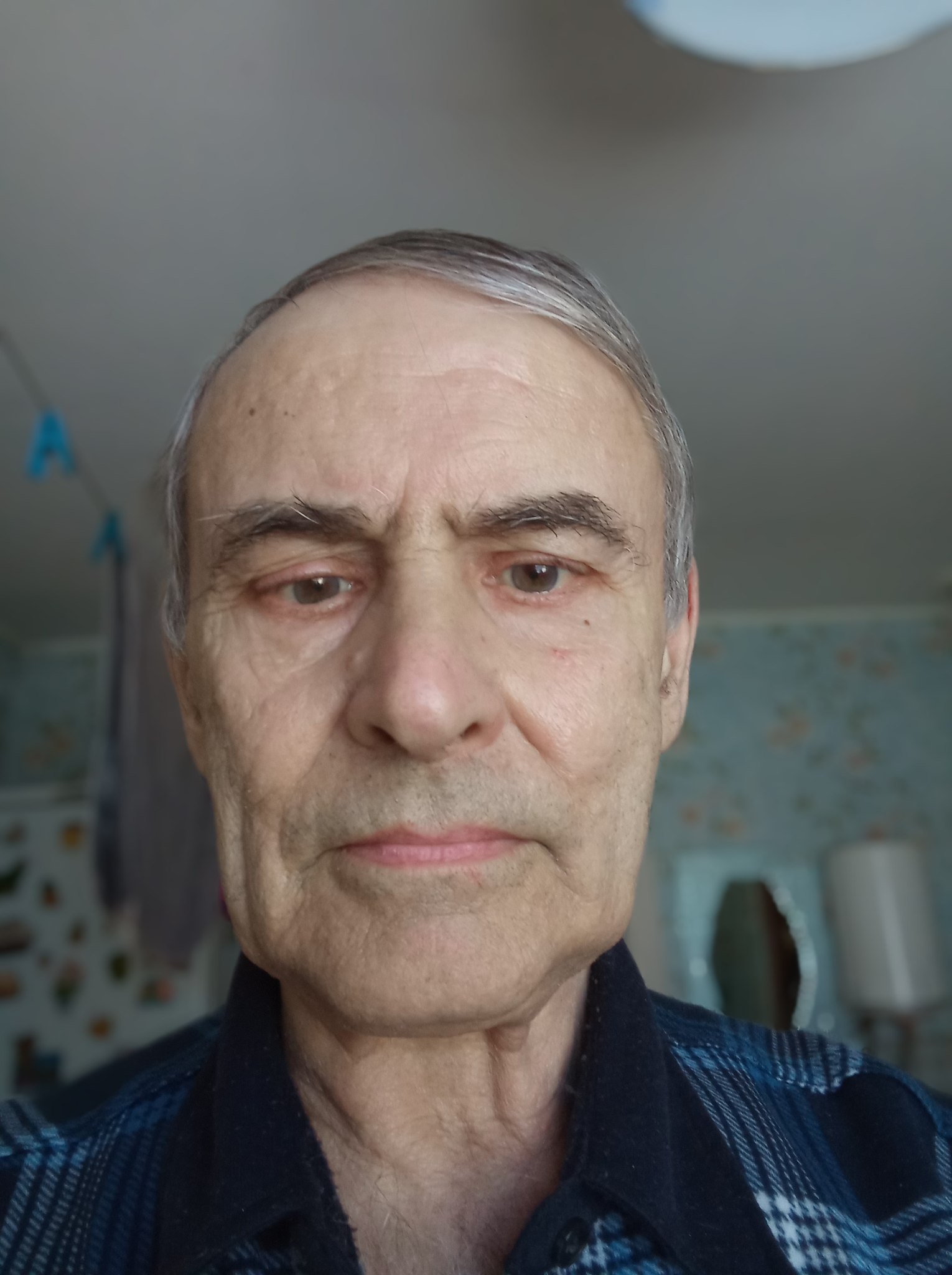 Я очень хочу чтобы не убирали фото.@}-}--