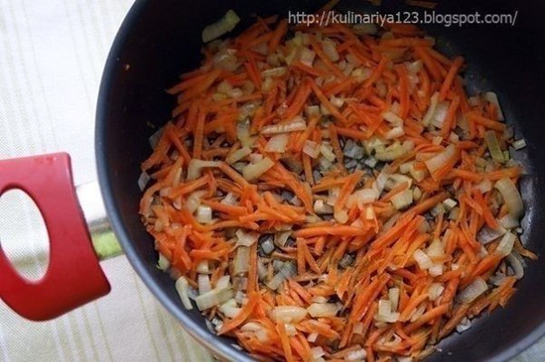 Картошечка, тушенная с мясом (как в д/садике).Ингредиенты:Говядина - 400-600 грЧищеный картофель - 1 ... - 2