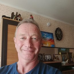 Виктор, 60, Курск