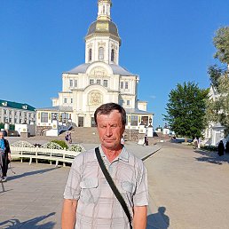Andreinik, 58,  