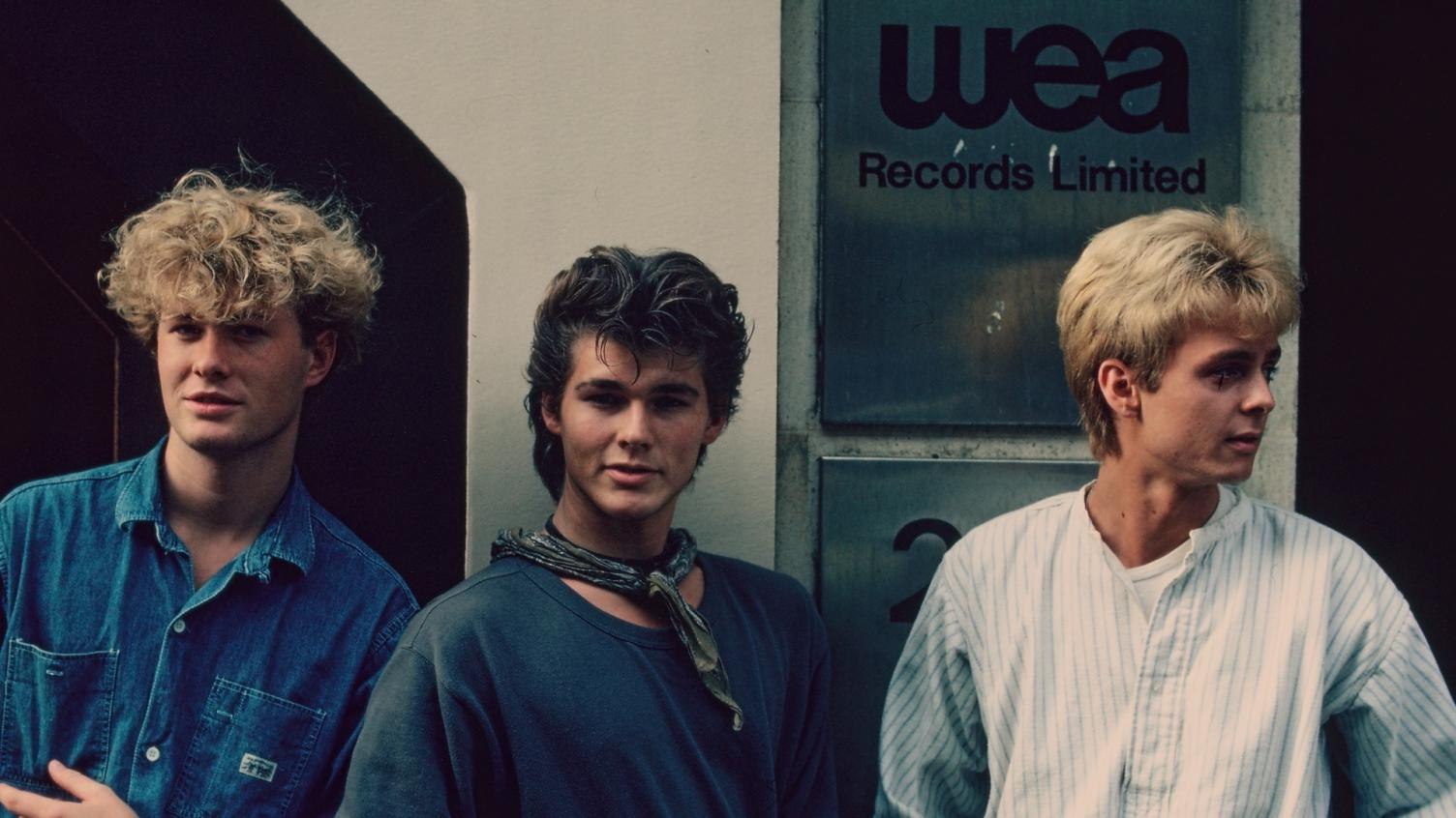 @  .  synth-pop 80's ' A-ha ' ...