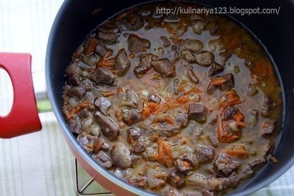 Картошечка, тушенная с мясом (как в д/садике).Ингредиенты:Говядина - 400-600 грЧищеный картофель - 1 ... - 5