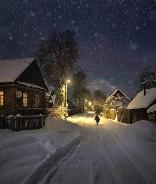 :) Дело было зимой. И был страшный мороз, просто лютый, сорок градусов. Мне было двадцать лет; я ...