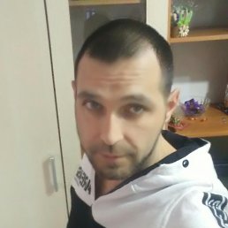 Vitali, 42, 