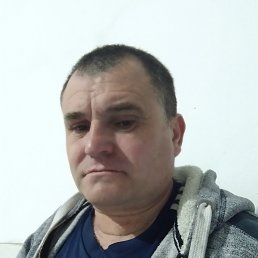 Sergiu, 46, 