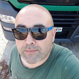 ������, ������, 42 ����