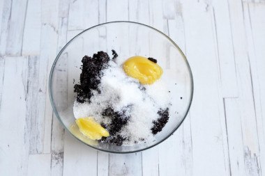 Сдобный дрожжевой рулет с маком.Ингредиенты:Мука 350 гСливочное масло 80 гМолоко 180 млСахар 100 ... - 5